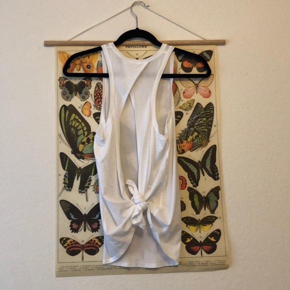 Lulu Lemon Top - Picture 5 of 5